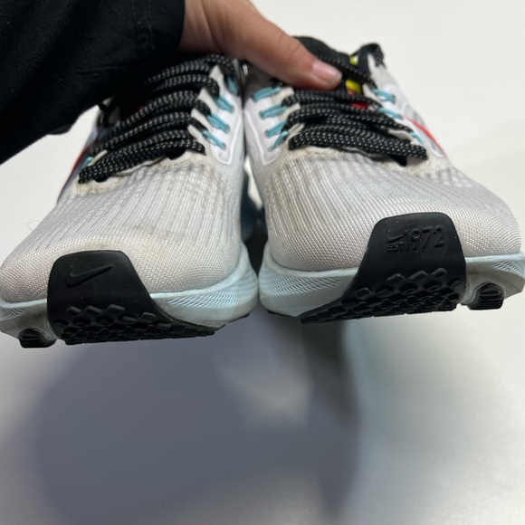 Nike 2022 Release Air Zoom Pegasus 39 'White Crimson Volt' Women’s Size 7 - Picture 7 of 11